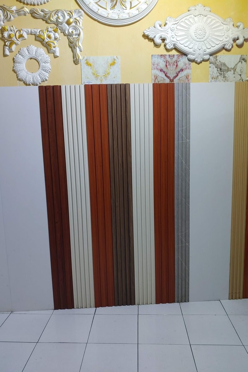 Phào chỉ PU PS và lam sóng – Kiên Cường Phào chỉ, hoa văn PU PS và tấm nano lam sóng nhiều màu tại cửa hàng Kiên Cường, Tuy Phước